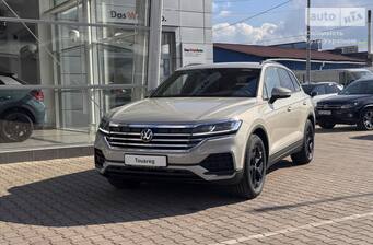 Volkswagen Touareg 2025 Silver