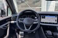 Volkswagen Touareg R-Line Platinum 4