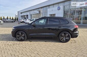 Volkswagen Touareg 2025 R-Line Platinum 1