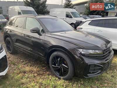 Volkswagen Touareg 2025 R-Line Platinum 3