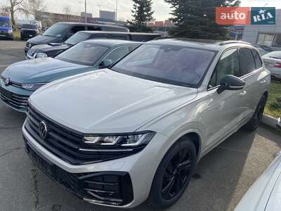 Volkswagen Touareg 2025 R-Line Platinum 3