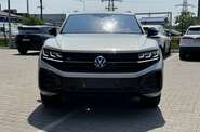 Volkswagen Touareg R-Line Platinum 3