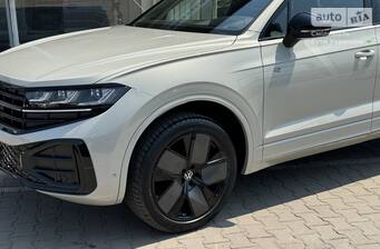 Volkswagen Touareg 2025 R-Line Platinum 3