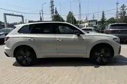 Volkswagen Touareg R-Line Platinum 3