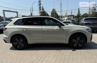 Volkswagen Touareg 2025 R-Line Platinum 3