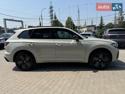 Volkswagen Touareg 2025 R-Line Platinum 3