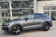 Volkswagen Touareg R-Line Platinum 1