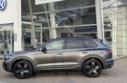Volkswagen Touareg R-Line Platinum 1