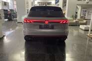 Volkswagen Touareg R-Line Platinum 4