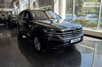 Volkswagen Touareg 2025 Silver+