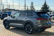 Volkswagen Touareg R-Line Platinum 3