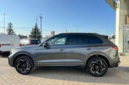 Volkswagen Touareg R-Line Platinum 3