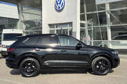 Volkswagen Touareg R-Line Platinum 3