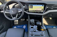 Volkswagen Touareg R-Line Platinum 3
