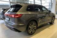Volkswagen Touareg R-Line Platinum 1