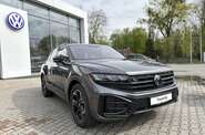 Volkswagen Touareg R-Line Platinum 3