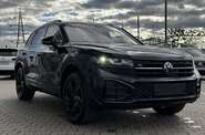 Volkswagen Touareg R-Line Platinum 3
