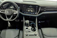 Volkswagen Touareg R-Line Platinum 4