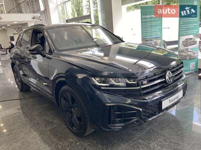 Volkswagen Touareg 2025 R-Line Platinum 1