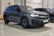Volkswagen Touareg R-Line Platinum 1
