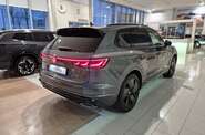 Volkswagen Touareg R-Line Platinum 1