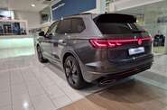 Volkswagen Touareg R-Line Platinum 1