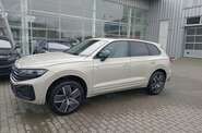 Volkswagen Touareg R-Line Platinum 1