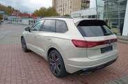 Volkswagen Touareg R-Line Platinum 1