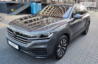 Volkswagen Touareg 2025 Silver
