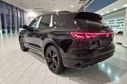 Volkswagen Touareg R-Line Platinum 3