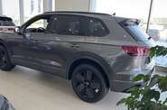 Volkswagen Touareg R-Line Platinum 3