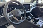 Volkswagen Touareg R-Line Platinum 3