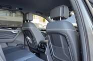 Volkswagen Touareg R-Line Platinum 3