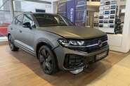 Volkswagen Touareg R-Line Platinum 2