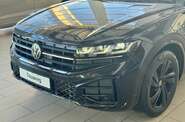 Volkswagen Touareg R-Line Platinum 3