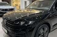 Volkswagen Touareg R-Line Platinum 4