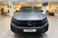 Volkswagen Touareg R-Line Platinum 2