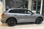 Volkswagen Touareg R-Line Platinum 2