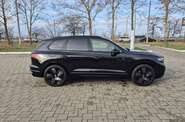 Volkswagen Touareg R-Line Platinum 3