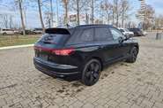 Volkswagen Touareg R-Line Platinum 3