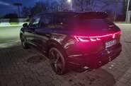 Volkswagen Touareg R-Line Platinum 3