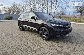 Volkswagen Touareg 2025 R-Line Platinum 3