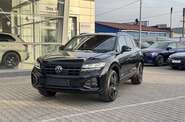 Volkswagen Touareg R-Line Platinum 1