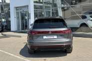 Volkswagen Touareg R-Line Platinum 4