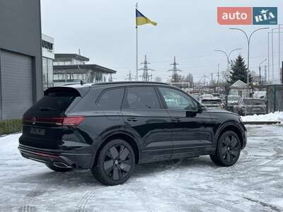 Volkswagen Touareg 2025 R-Line Platinum 1