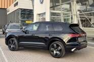 Volkswagen Touareg R-Line Platinum