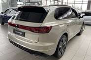 Volkswagen Touareg R-Line Platinum