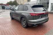 Volkswagen Touareg R-Line Platinum 1