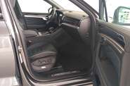 Volkswagen Touareg - фото 24