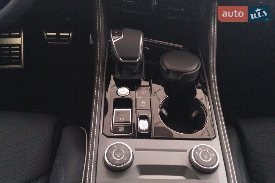 Volkswagen Touareg - фото 33